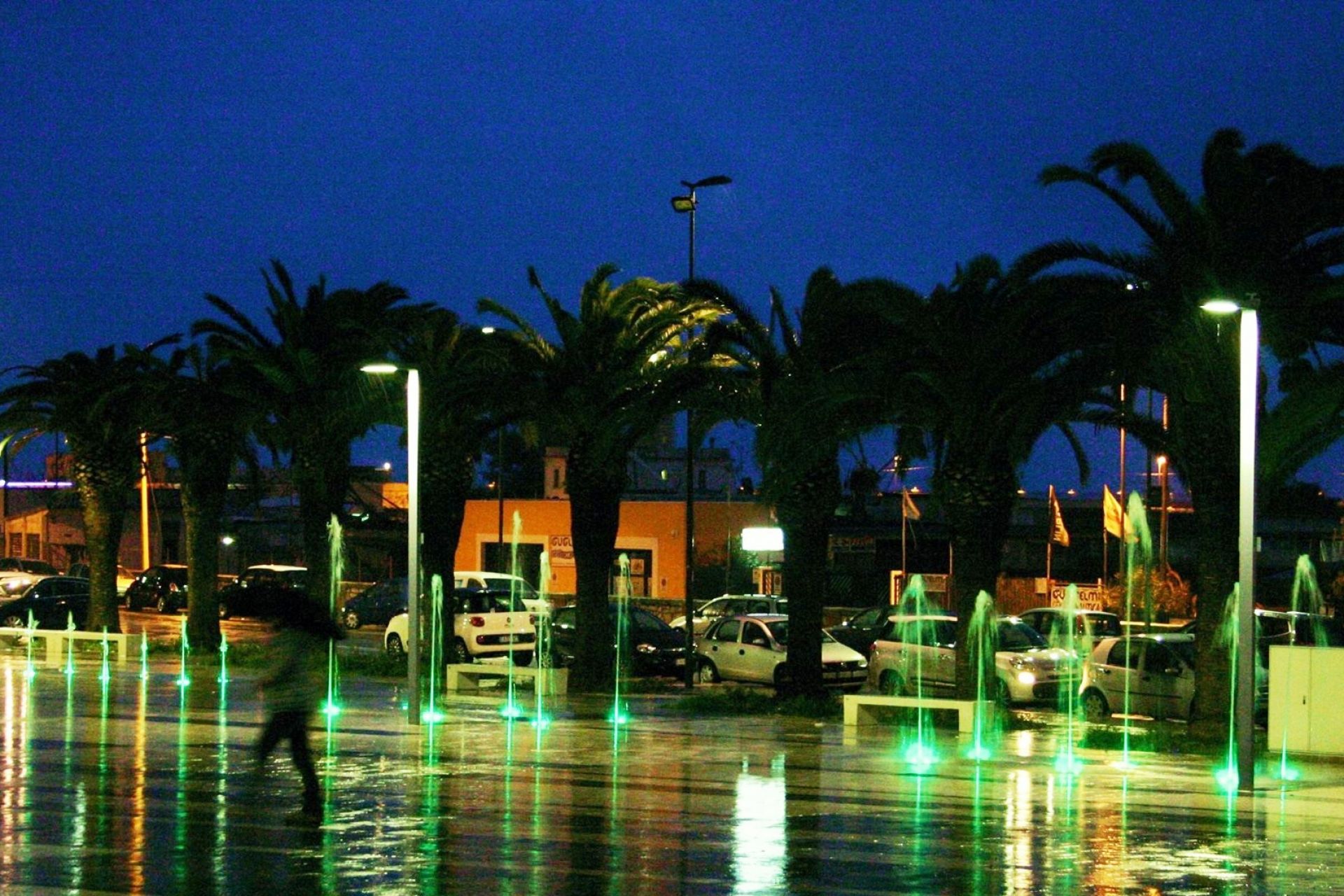 FONTANA A PAVIMENTO MANFREDONIA (FG)